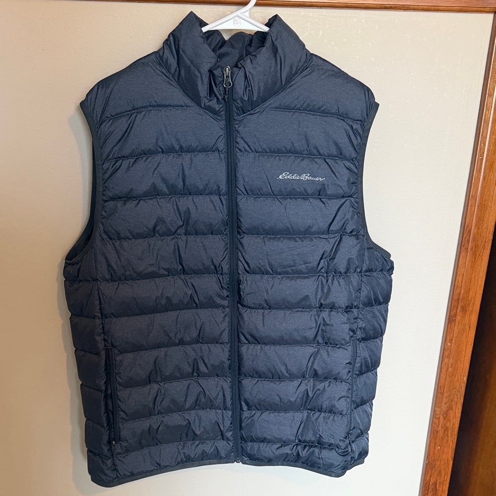 Eddie Bauer Men's Dark Blue Quilted Vest
